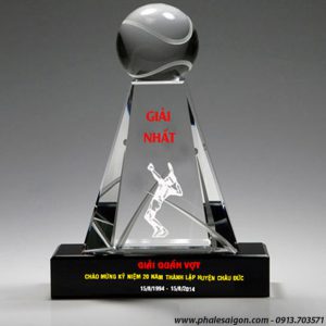 Cúp quần vợt pha lê đen